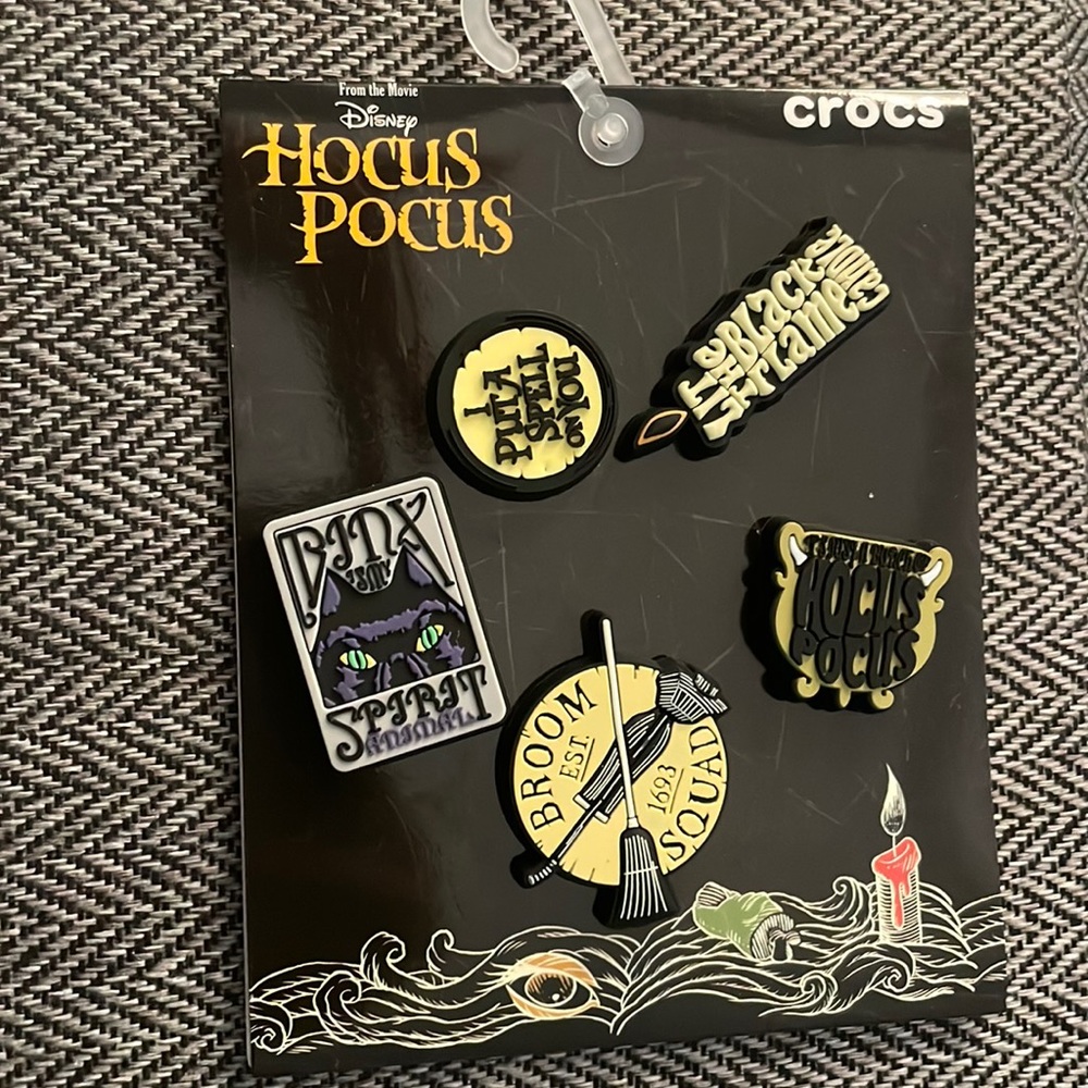 Disney’s Hocus Pocus Crocs Jibitz Charms